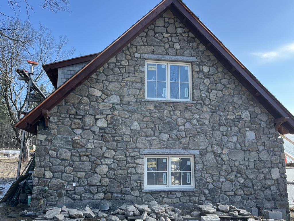 Bald Mountain / Full Bed Stone&nbsp;Veneer